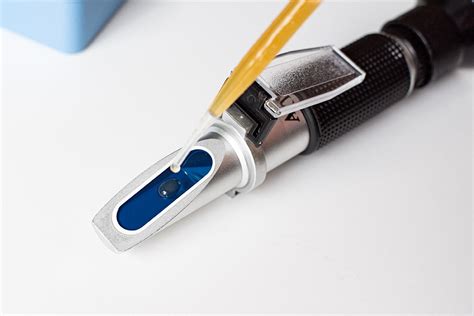 how to use a brewing refractometer|how to calibrate atc refractometer.